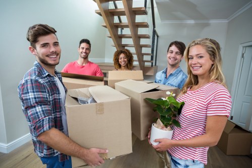 Removal truck hire service in North London for home and office moves
